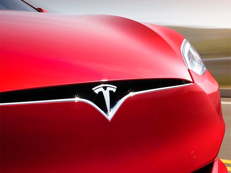 tesla_nameknula_na_vypusk_polnorazmernogo_krossovera_cyber_i_kompaktnogo_cybertruck-15a52b8.jpg