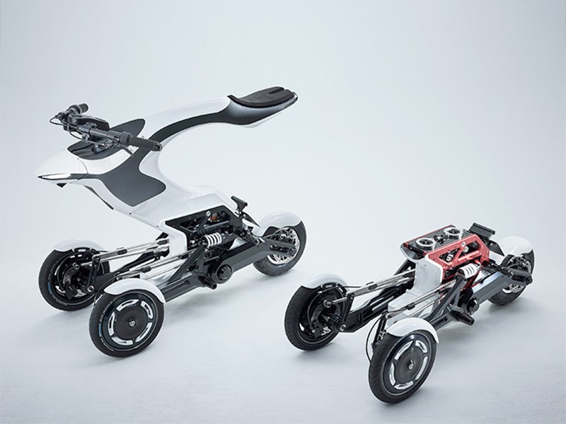 japoncy_predstavili_elektricheskij_tricikl_transformer_raptor_s_modulnoj_konstrukciej-eaed367.jpg
